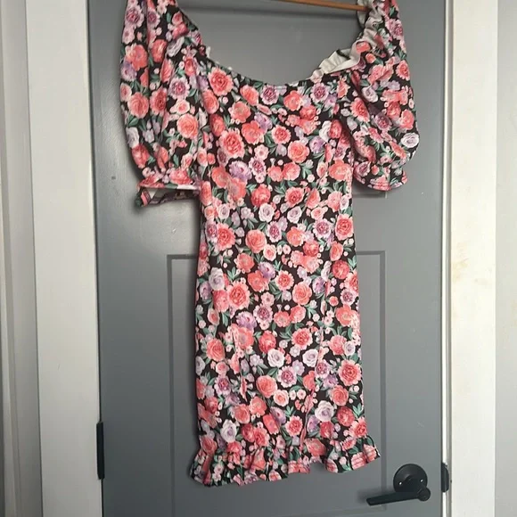 NWT nasty gal puff sleeve dress - Picture 7 of 9